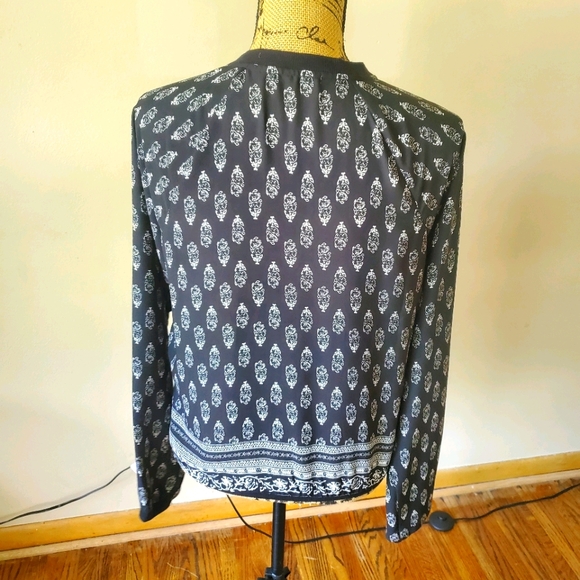 Maurices Black White Paisley Boho Full Zip Long Sleeve Jacket Size Medium - Picture 2 of 8